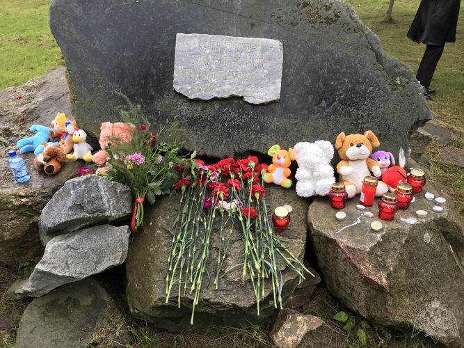 Сотрудники екатеринбургского ОМОН почтили память жертв теракта в Беслане