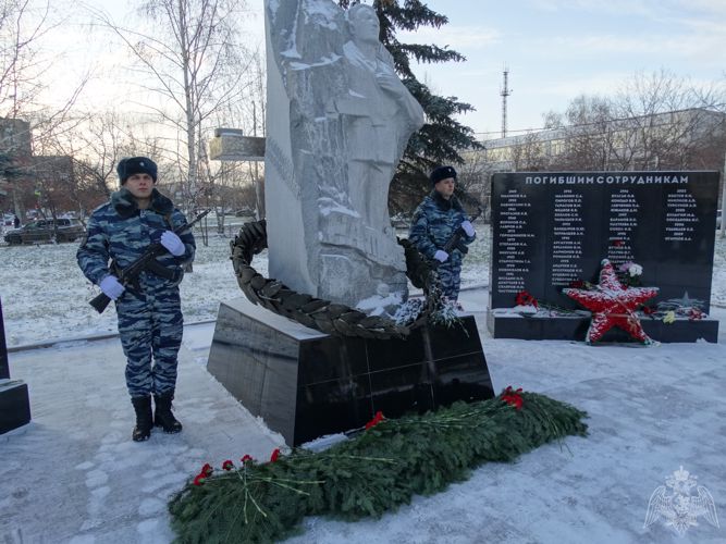 В Нижнем Тагиле вспомнили павших сотрудников