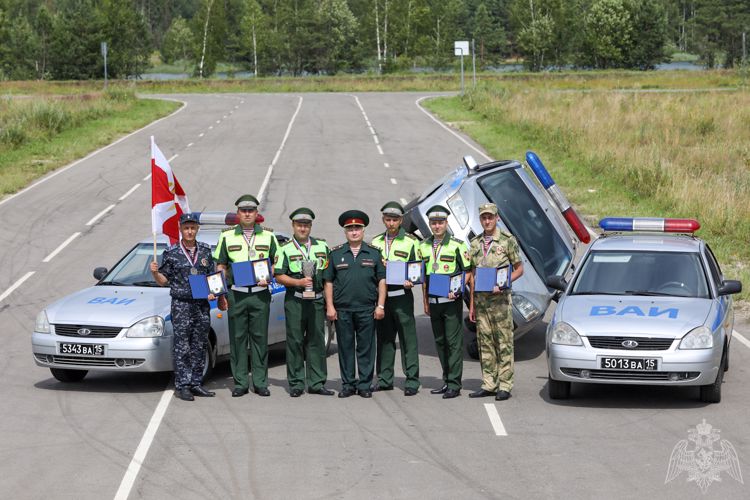 Военные автоинспекторы Росгвардии вошли в тройку лидеров на всеармейских соревнованиях "Дорожный патруль - 2020"