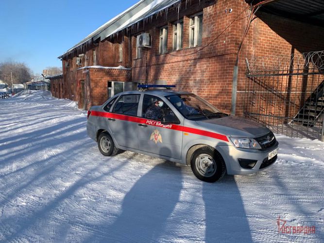 На Среднем Урале росгвардейцы задержали подозреваемого в незаконном обороте наркотиков