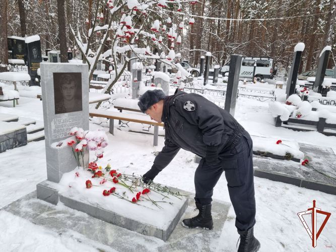 Свердловский ОМОН отметил 34-ю годовщину образования