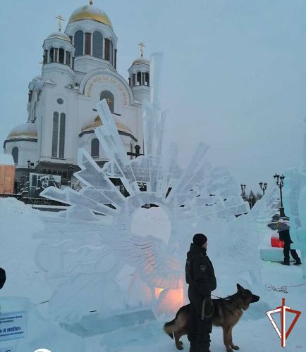 В Свердловской области сотрудники Росгвардии обеспечили охрану порядка во время празднования Рождества Христова