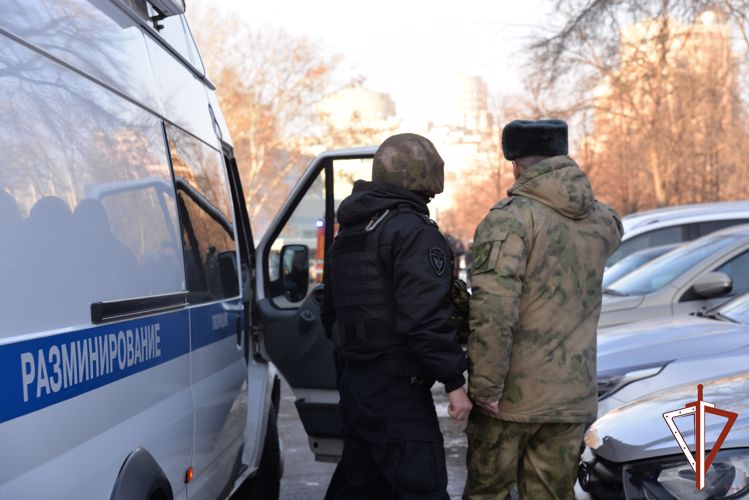 Межведомственная антитеррористическая тренировка с участием Росгвардии прошла в Екатеринбурге