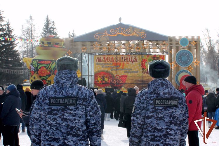 В Уральском округе Росгвардия обеспечила правопорядок и  безопасность  празднования Масленицы