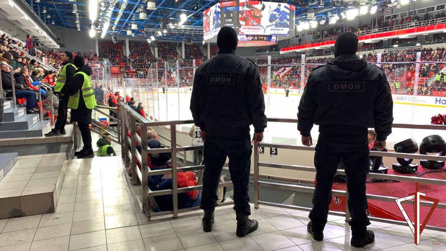 В Екатеринбурге Росгвардия обеспечила охрану порядка на хоккейном матче Кубка Гагарина