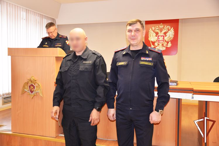 Росгвардейцам, отличившимся в ходе специальной военной операции, вручены государственные награды в Екатеринбурге