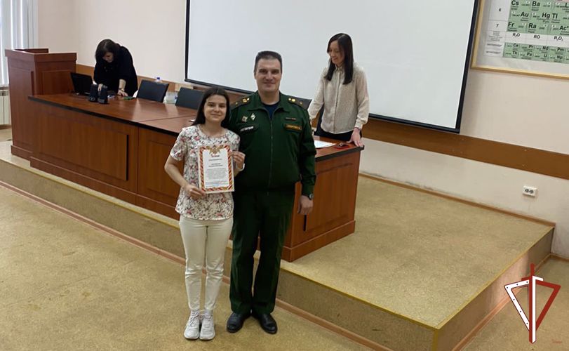 Росгвардейцы проводят патриотические мероприятия для подрастающего поколения в Свердловской области