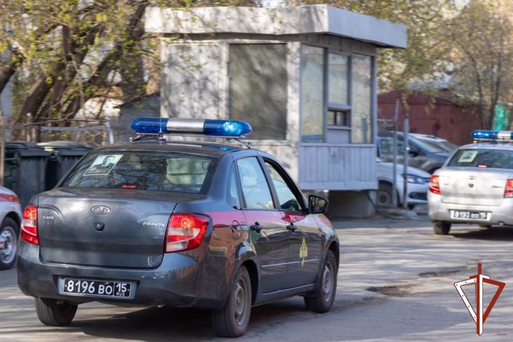 В рамках Всероссийской акции «Бессмертный автополк» свердловские росгвардейцы рассказали журналистам о своих героях-фронтовиках (видео)