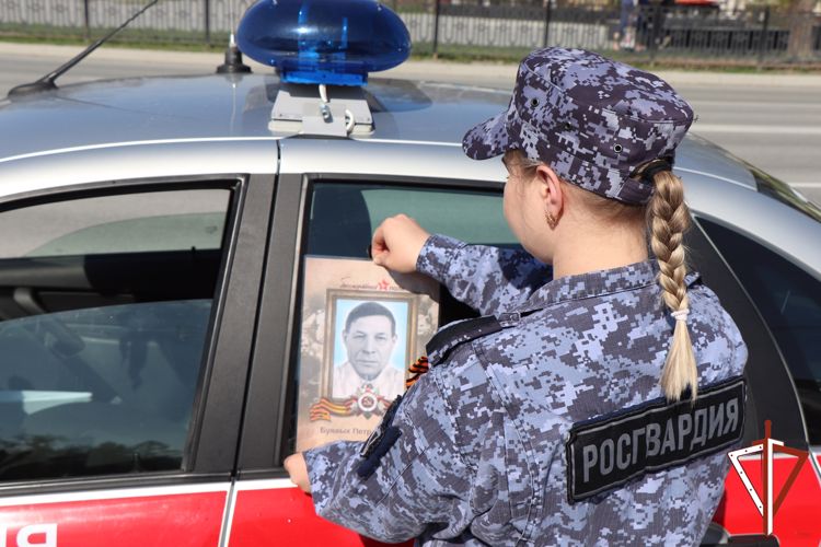 В Свердловской области росгвардейцы принимают активное участие в мероприятиях, приуроченных ко Дню Победы (видео)
