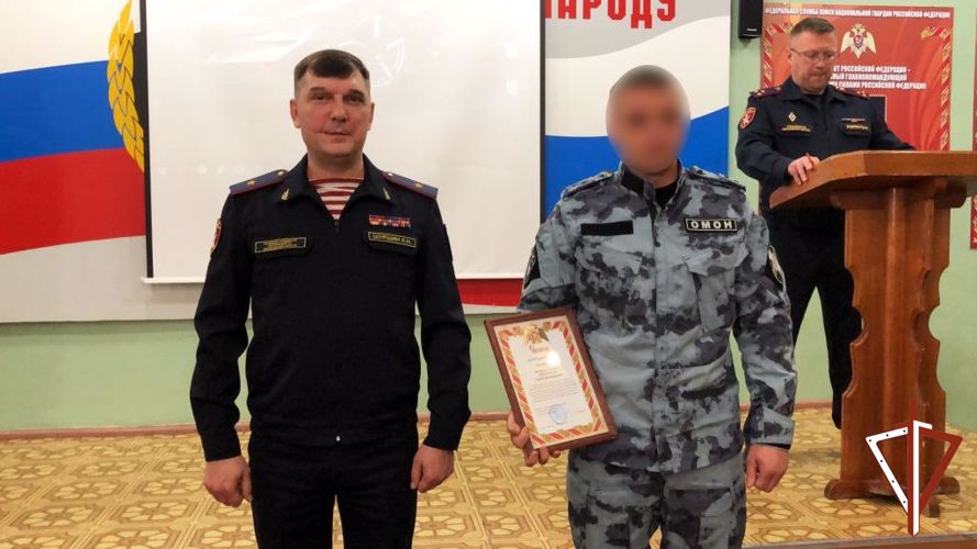 Свердловский ОМОН на транспорте отметил 30-летие со дня образования (видео)