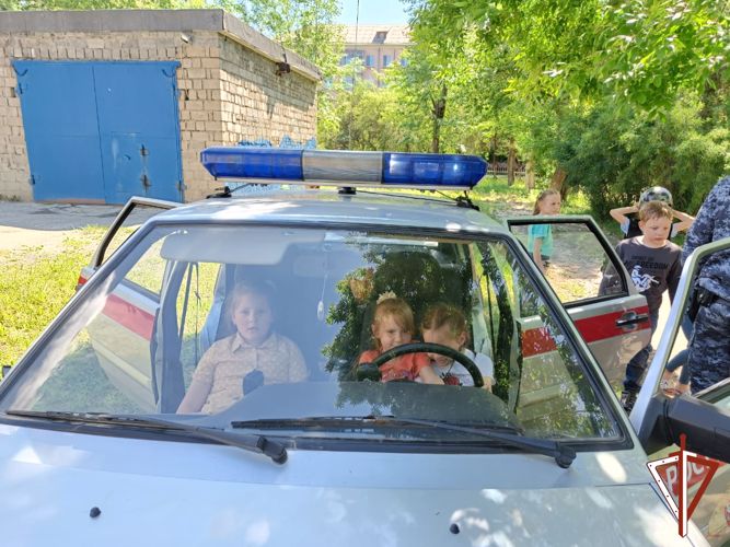 На Среднем Урале продолжаются мероприятия в рамках акции «Каникулы с Росгвардией»