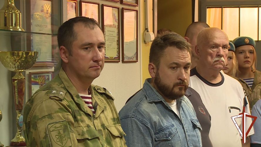 В Свердловской области росгвардейцы почтили память ветеранов ведомства, погибших в ходе боевых задач по защите мирных жителей ДНР и ЛНР (видео)