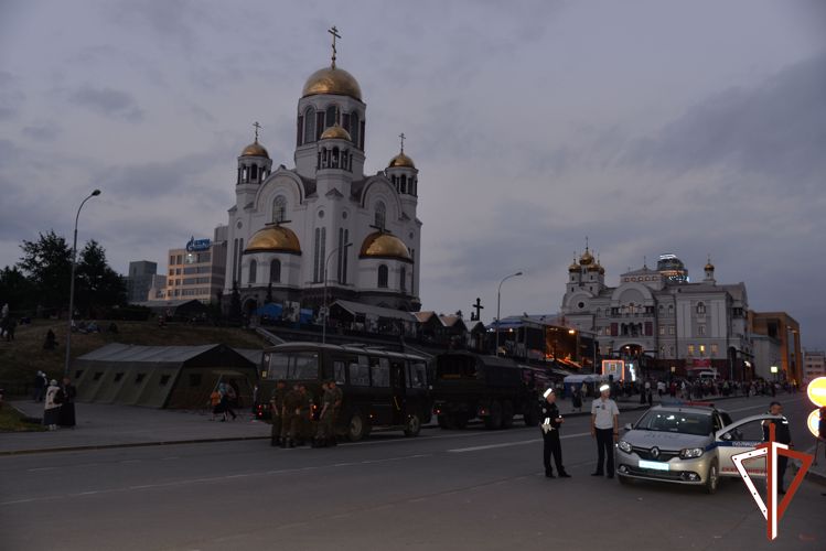Росгвардия обеспечила безопасность международного православного фестиваля "Царские дни" в Екатеринбурге