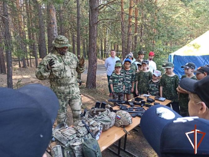 Для юных патриотов Свердловской области проходят мероприятия в рамах ведомственного проекта «Каникулы с Росгвардией»