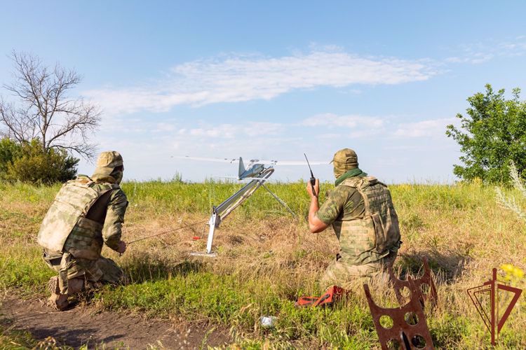 Военнослужащие Росгвардии выявляют пособников ВСУ при помощи беспилотников (видео) 