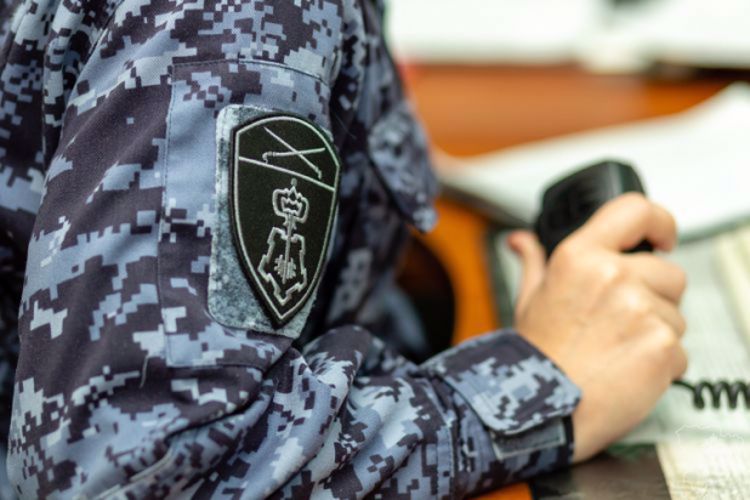 На Среднем Урале патруль Росгвардии задержал рецидивиста, объявленного в федеральный розыск