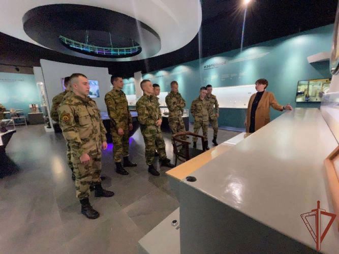 Курсанты трёх военных вузов проходят стажировку в Уральском округе войск национальной гвардии Российской Федерации