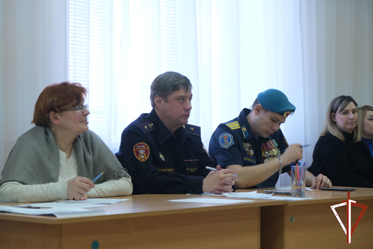 В Свердловской области при участии сотрудников Росгвардии состоялись конкурсы-смотры строя и песни среди детей
