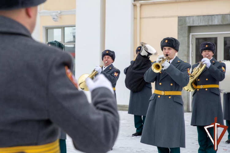 Продолжаются мероприятия Росгвардии в честь 140-летия со Дня рождения Василия Агапкина на Урале (видео)