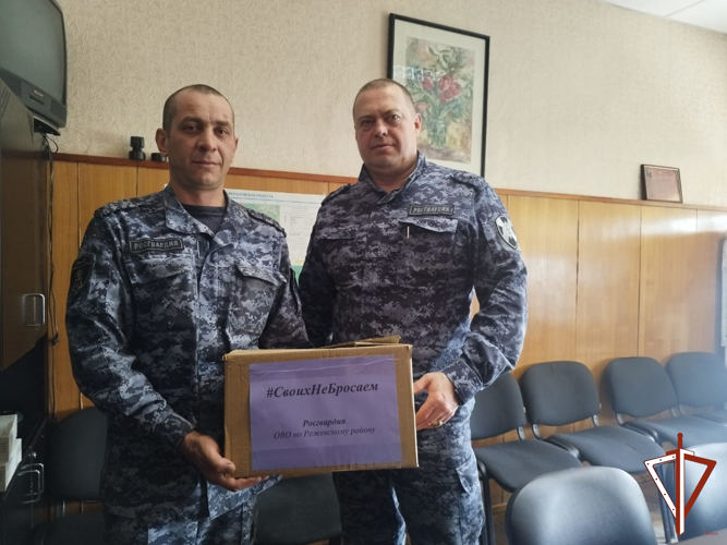 На Среднем Урале росгвардейцы поддержали ведомственную акцию «Своих не бросаем»