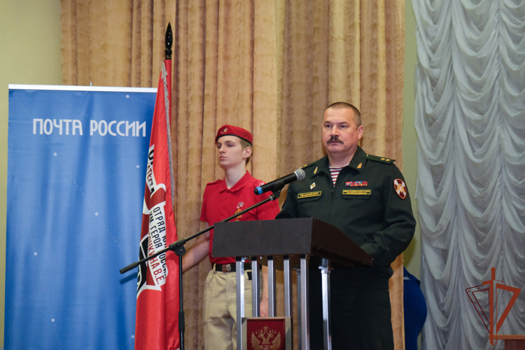 Торжественная церемония гашения посвященной Герою России Владимиру Ласточкину марки состоялась в Екатеринбурге