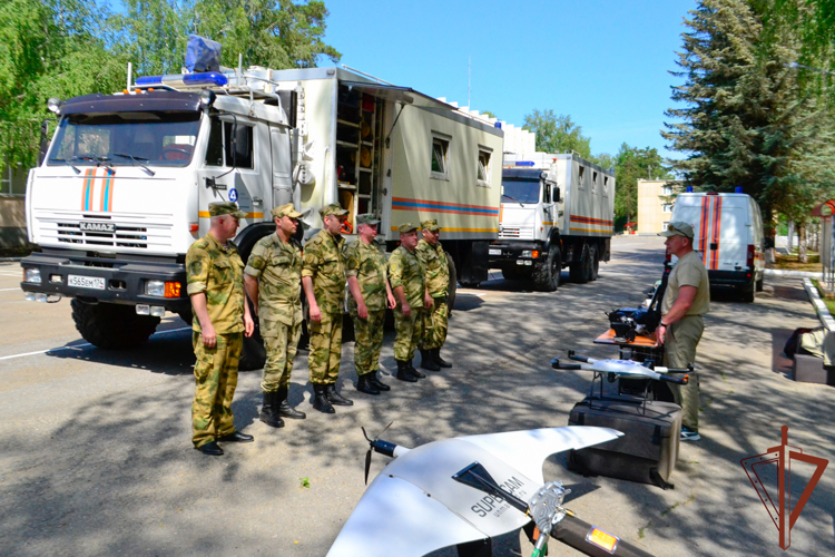 В Уральском округе Росгвардии завершился сбор со специалистами РХБ защиты