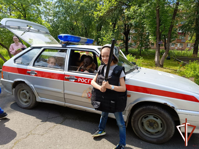 Мероприятия в рамках акции «Каникулы с Росгвардией» продолжаются на Среднем Урале