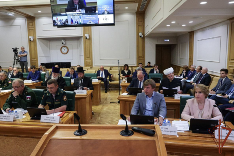 Представитель Росгвардии выступил на первом заседании совета верхней палаты парламента по военно-патриотическому воспитанию граждан