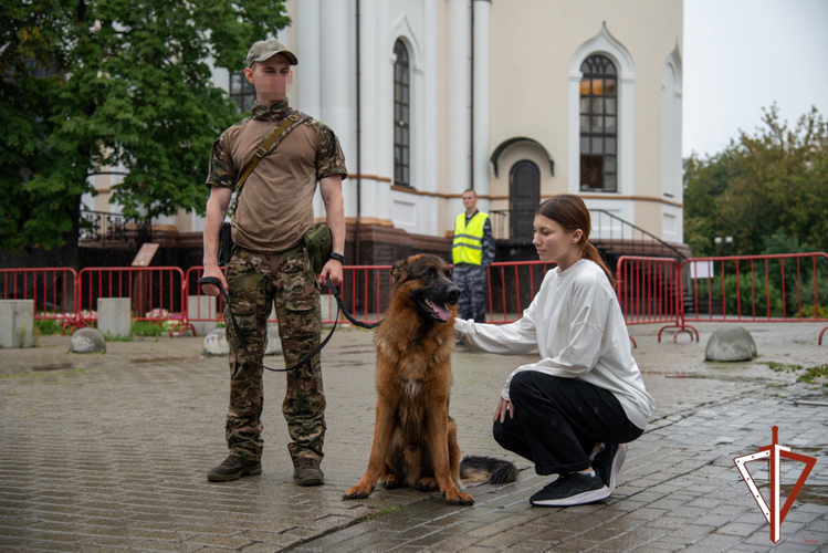 На Среднем Урале сотрудники Росгвардии обеспечили охрану общественного порядка на мероприятиях, посвященных празднованию Курбан Байрам