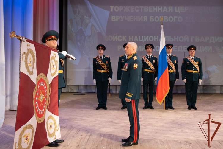 В Свердловской области состоялось вручение Боевого знамени полку по охране важных государственных объектов