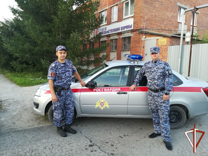 На Среднем Урале росгвардейцы нашли пропавшего подростка