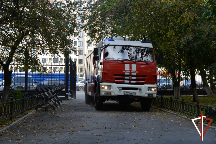 Межведомственное пожарно-тактическое учение Росгвардии и МЧС состоялось в Екатеринбурге