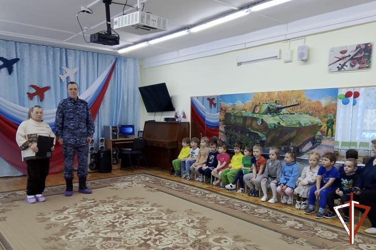 Мероприятия Росгвардии в рамках ведомственной акции «Неделя мужества» продолжаются на Среднем Урале