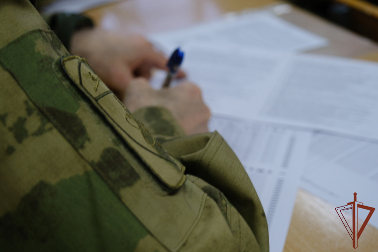 Врио командующего Уральским округом Росгвардии провел аттестационную комиссию по отбору кандидатов для поступления в военные академии
