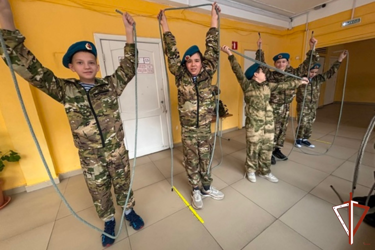 Марафон мероприятий Росгвардии в рамках ведомственной акции «Неделя мужества» продолжается на Среднем Урале 