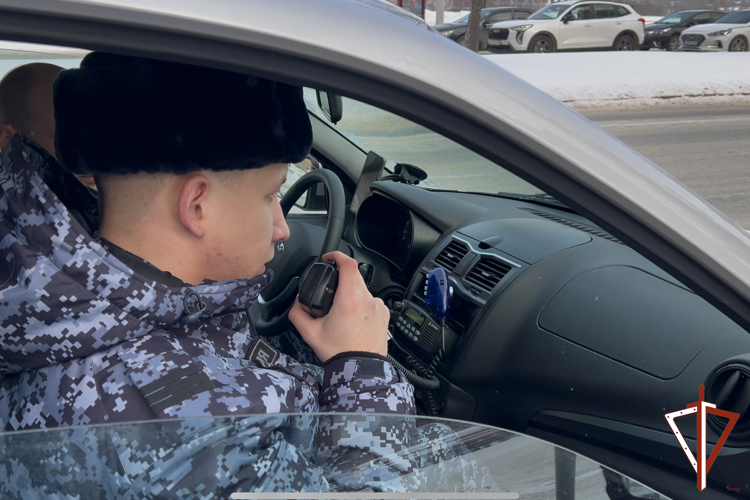 В Екатеринбурге росгвардейцы задержали подозреваемых в краже кабеля крупного провайдера 