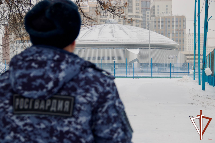 В Екатеринбурге Росгвардия обеспечила охрану порядка на матче чемпионата женской Премьер-лиги по баскетболу