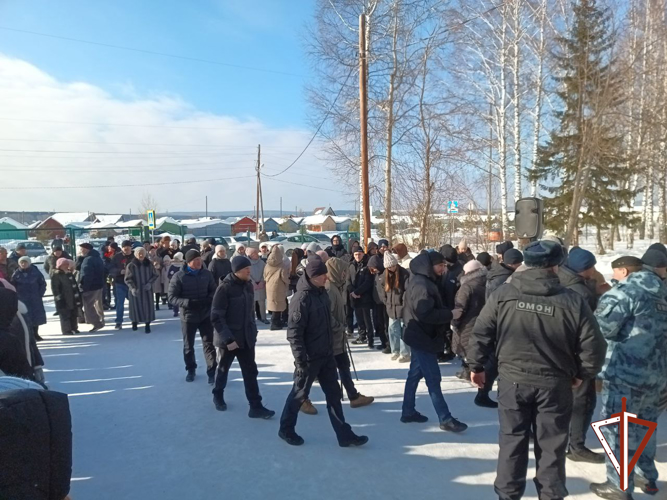 Мемориальную доску погибшему воину правопорядка открыли в Свердловской области