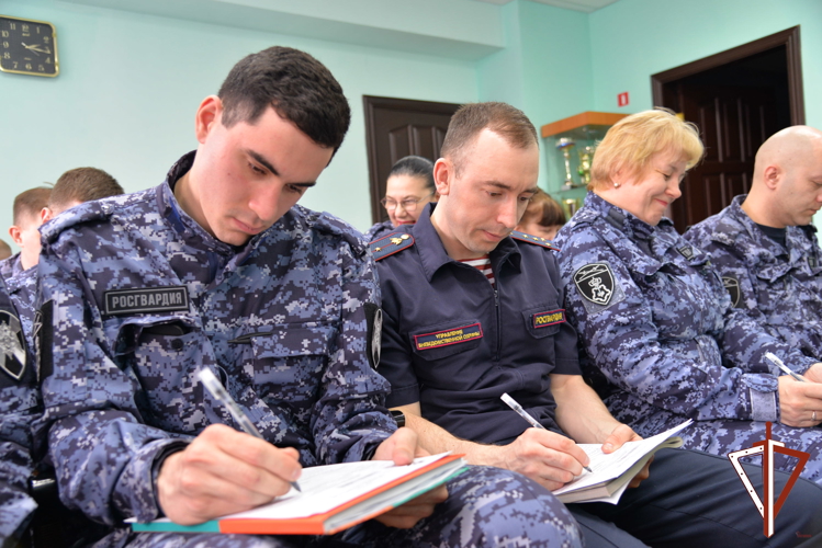 В Свердловской области росгвардейцы присоединились к патриотической акции «Диктант Победы»