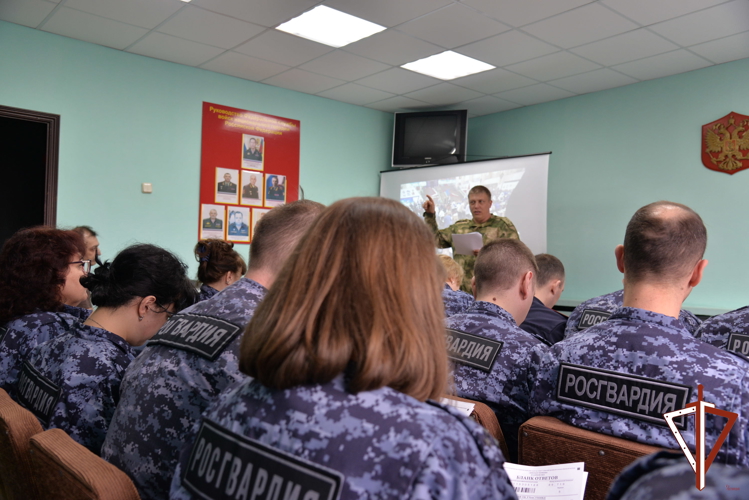 В Свердловской области росгвардейцы присоединились к патриотической акции «Диктант Победы»