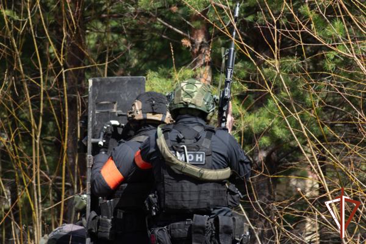 Тактическое учение ОМОН Росгвардии завершилось в Свердловской области 