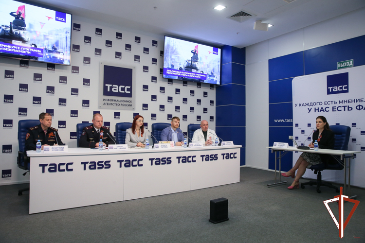 Представитель Управления Росгвардии по Свердловской области принял участие в пресс-конференции, посвященной празднованию 80-летия Великой Победы