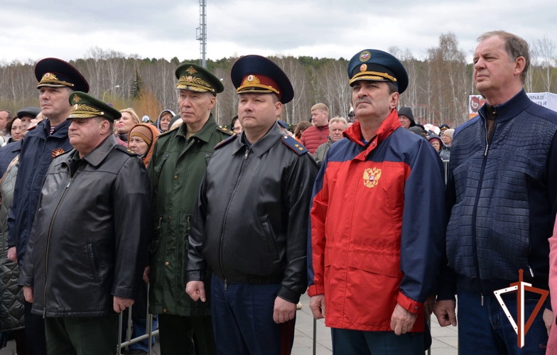 Начальник Управления Росгвардии по Свердловской области принял участие в торжественном открытии выставки трофейной техники стран НАТО
