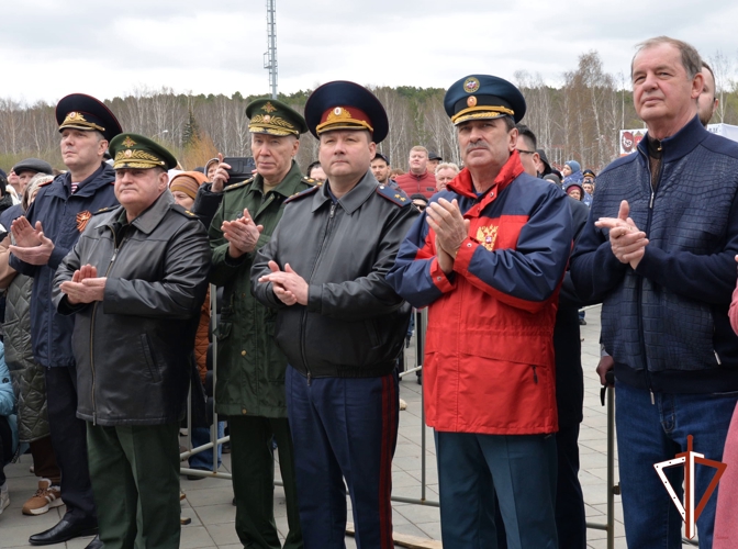 Начальник Управления Росгвардии по Свердловской области принял участие в торжественном открытии выставки трофейной техники стран НАТО