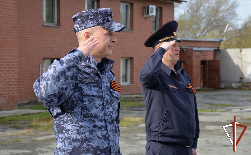 В Свердловской области дан старт ведомственной акции «Бессмертный автополк»