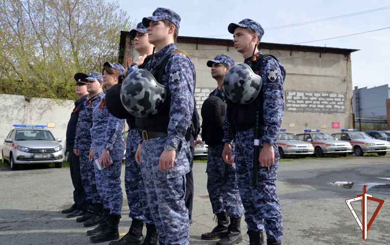 В Свердловской области дан старт ведомственной акции «Бессмертный автополк»