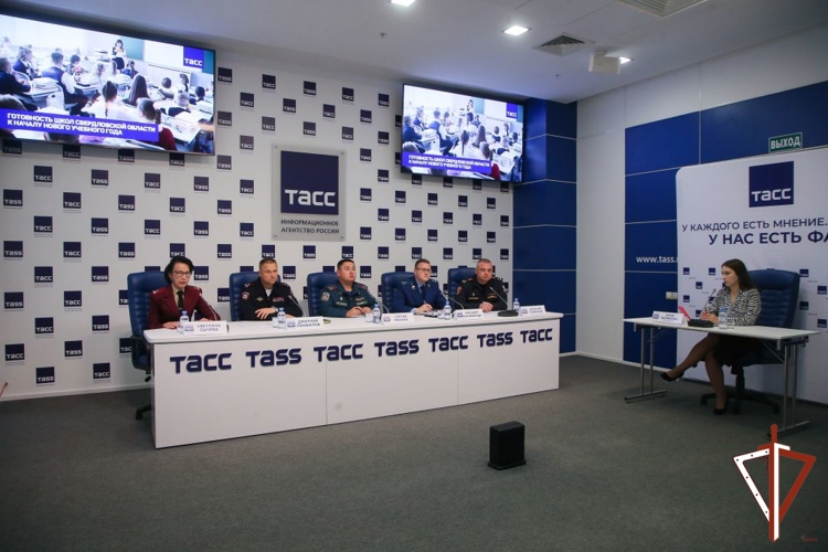 Представитель Росгвардии принял участие в пресс-конференции по готовности школ Свердловской области к новому учебному году 
