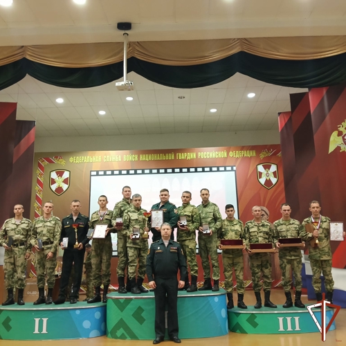 Военнослужащие Уральского округа Росгвардии приняли участие в чемпионате войск по пожарно-спасательному спорту