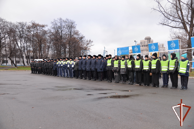 В Екатеринбурге почтили память погибших правоохранителей