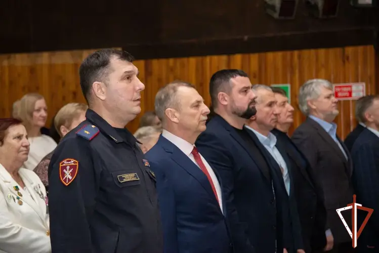 В ОМОН «Малахит» Управления Росгвардии по Свердловской области прошло торжественное мероприятие, посвященное Дню образования отряда